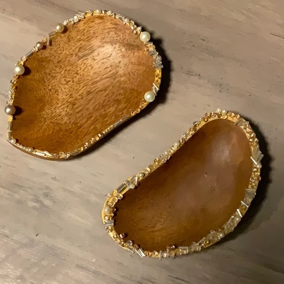 Elegant Brown and Gold Decorative Bowls - Picture 2 of 6